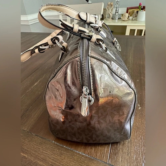 Michael Kors satchel - Picture 10 of 16